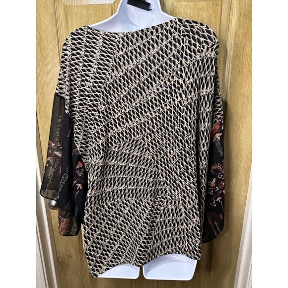 Chico's Travelers By Chicos Geometric Artsy Tunic Top Slinky Black Floral 3 (XL) - Picture 2 of 7